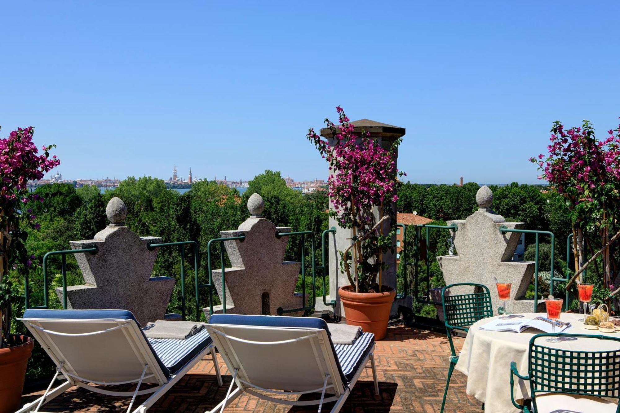 Hotel Excelsior Venice Lido di Venezia Bagian luar foto