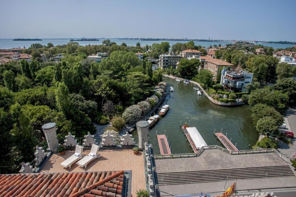 Hotel Excelsior Venice Lido di Venezia Bagian luar foto