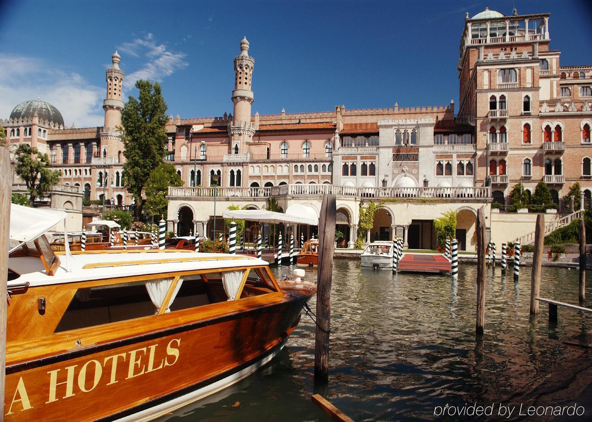Hotel Excelsior Venice Lido di Venezia Bagian luar foto