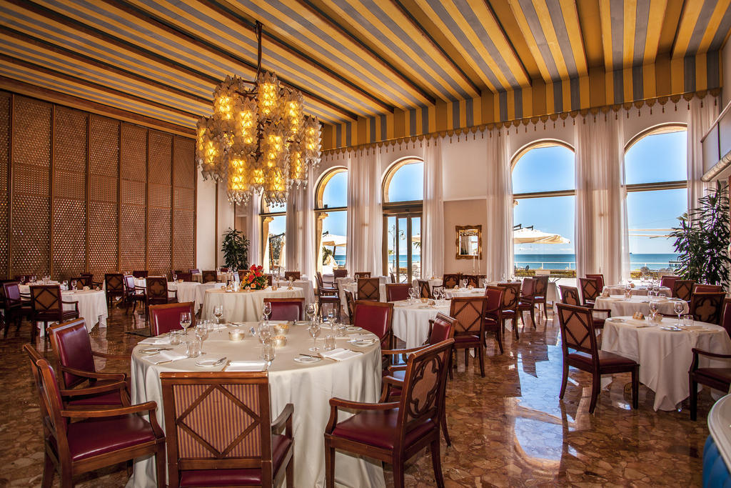 Hotel Excelsior Venice Lido di Venezia Bagian luar foto