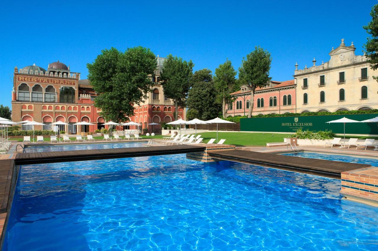Hotel Excelsior Venice Lido di Venezia Bagian luar foto